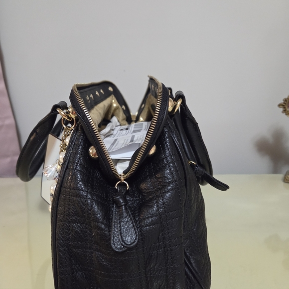 Frosting By Mary Norton Black Frame Top Satchel - Picture 6 of 10